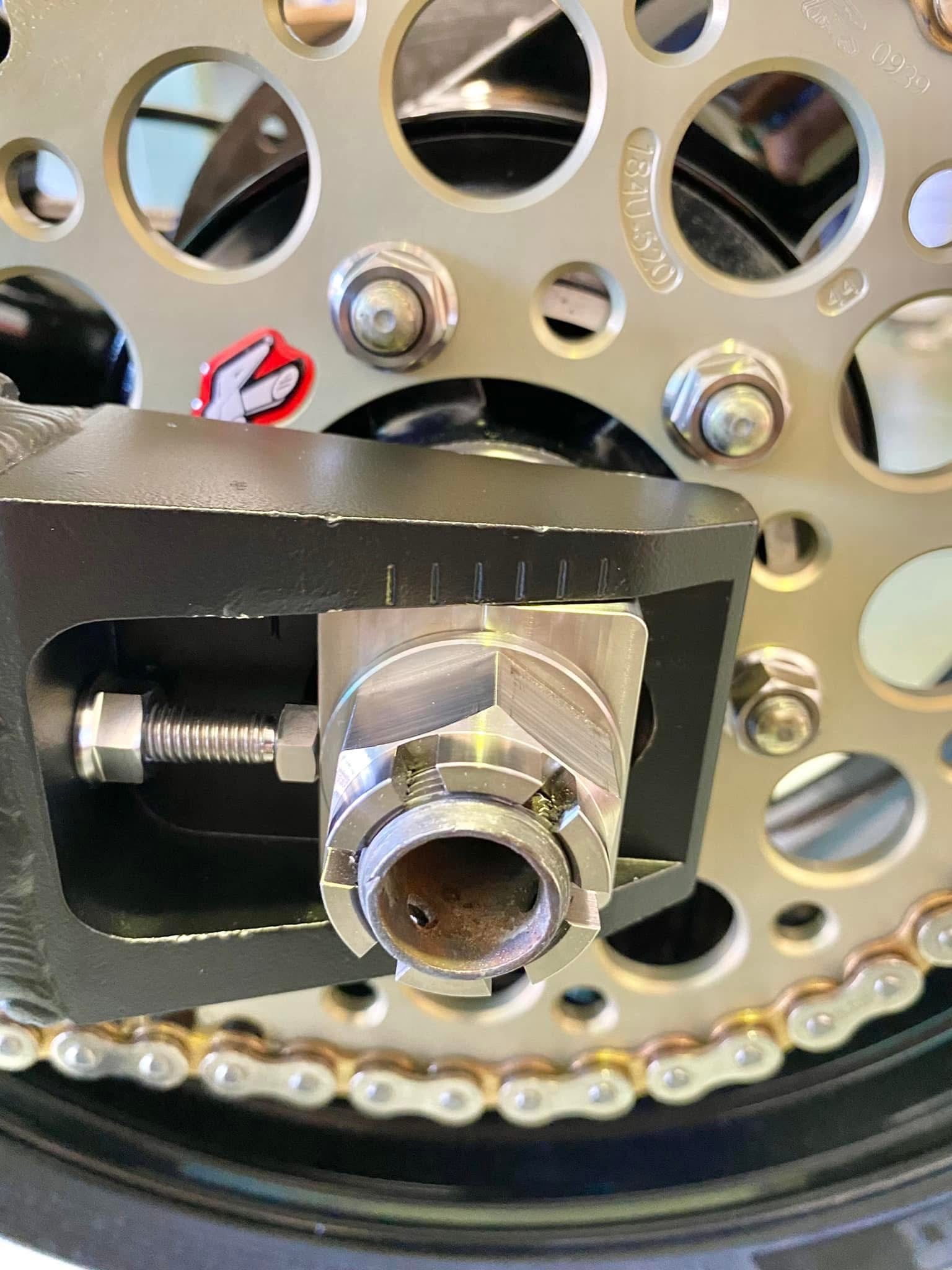 KAWASAKI ZX7R 1996-2003 AXLE BLOCK KIT TITANIUM GRADE 5 ti-6AL-4V