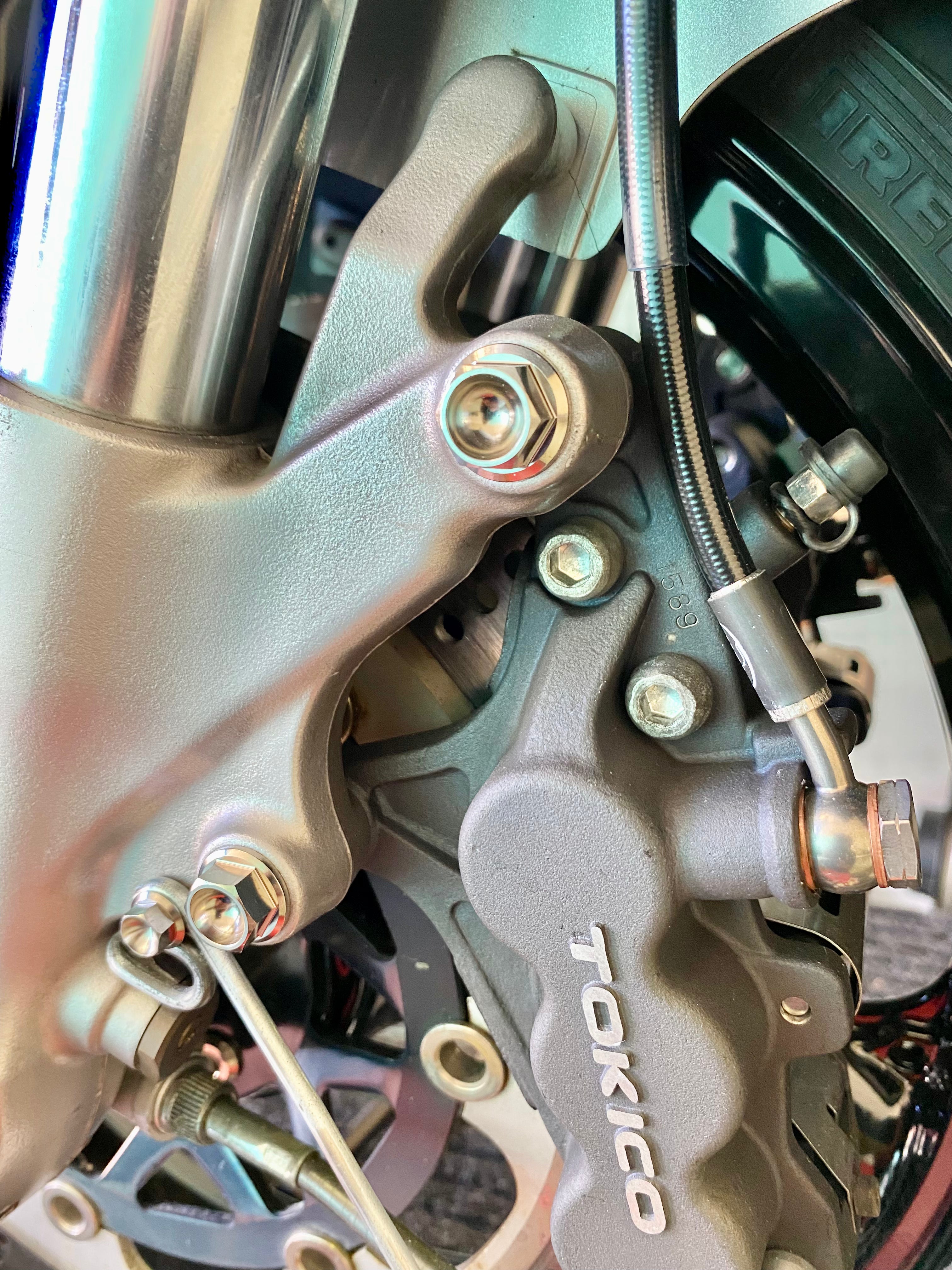 M10X40mm STD Titanium front brake caliper bolt kit (1.25MM) ZXR750 93-95 ZX7R 96-03