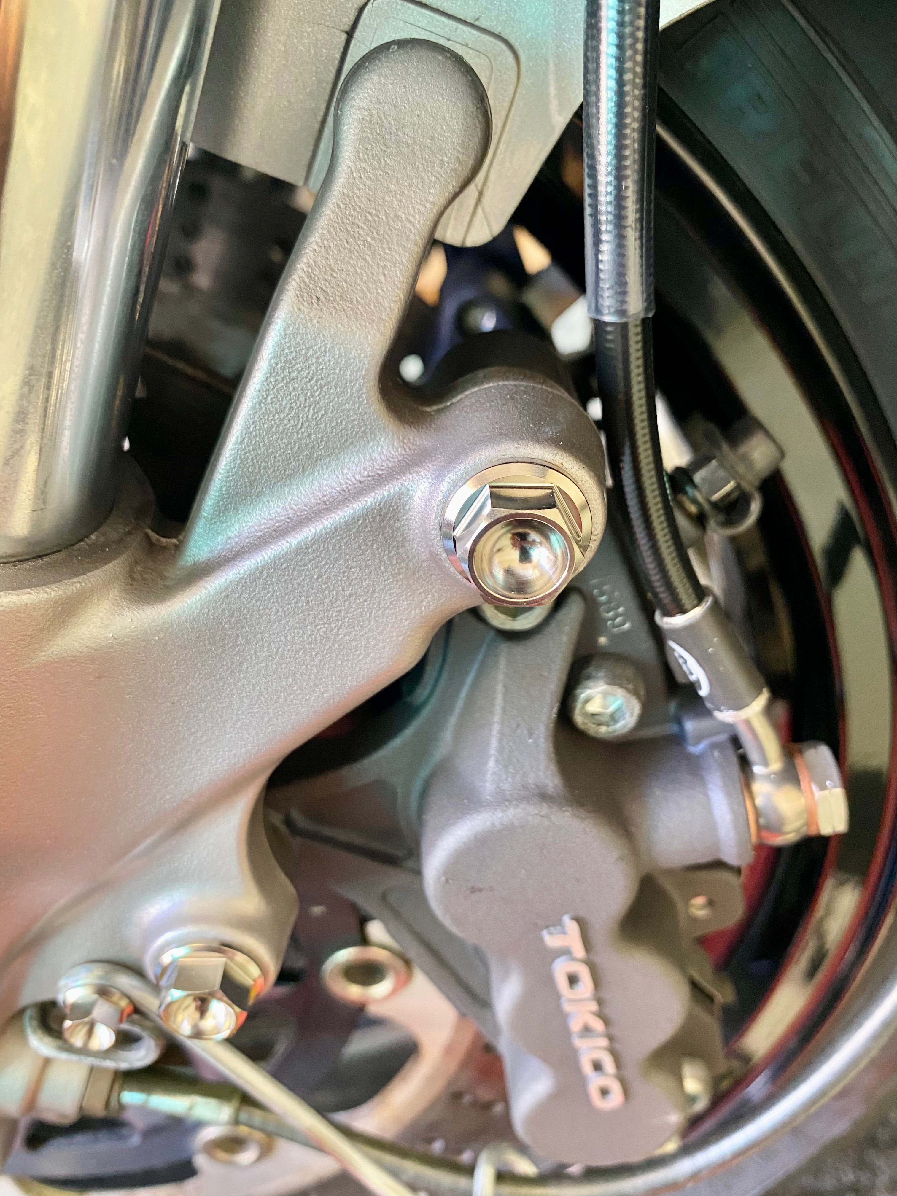 M10X40mm STD Titanium front brake caliper bolt kit (1.25MM) ZXR750 93-95 ZX7R 96-03